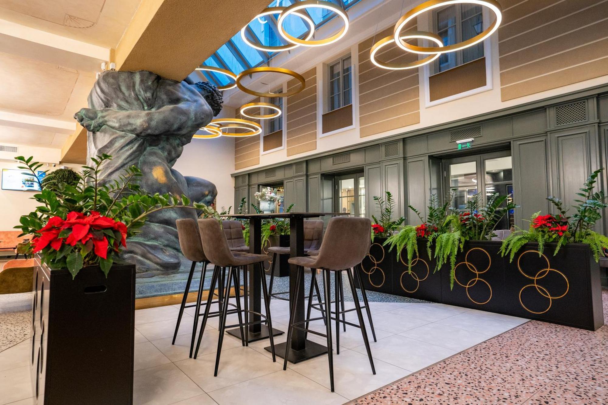 Atlas Hotel Timişoara Eksteriør bilde