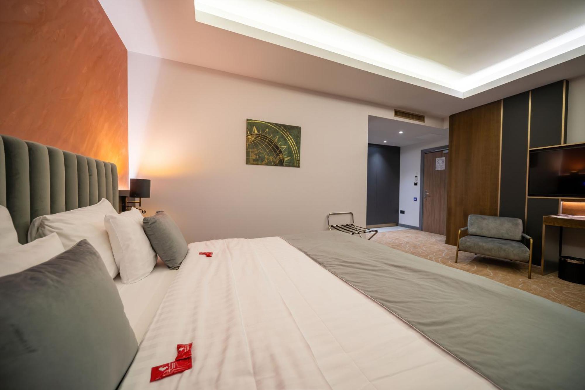 Atlas Hotel Timişoara Eksteriør bilde